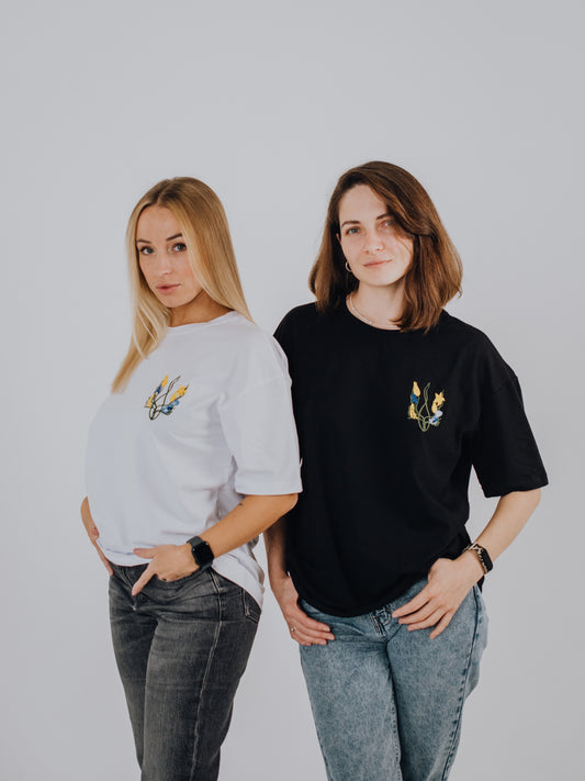 Футболка «Квітучий тризуб» OVERSIZE (ліворуч)