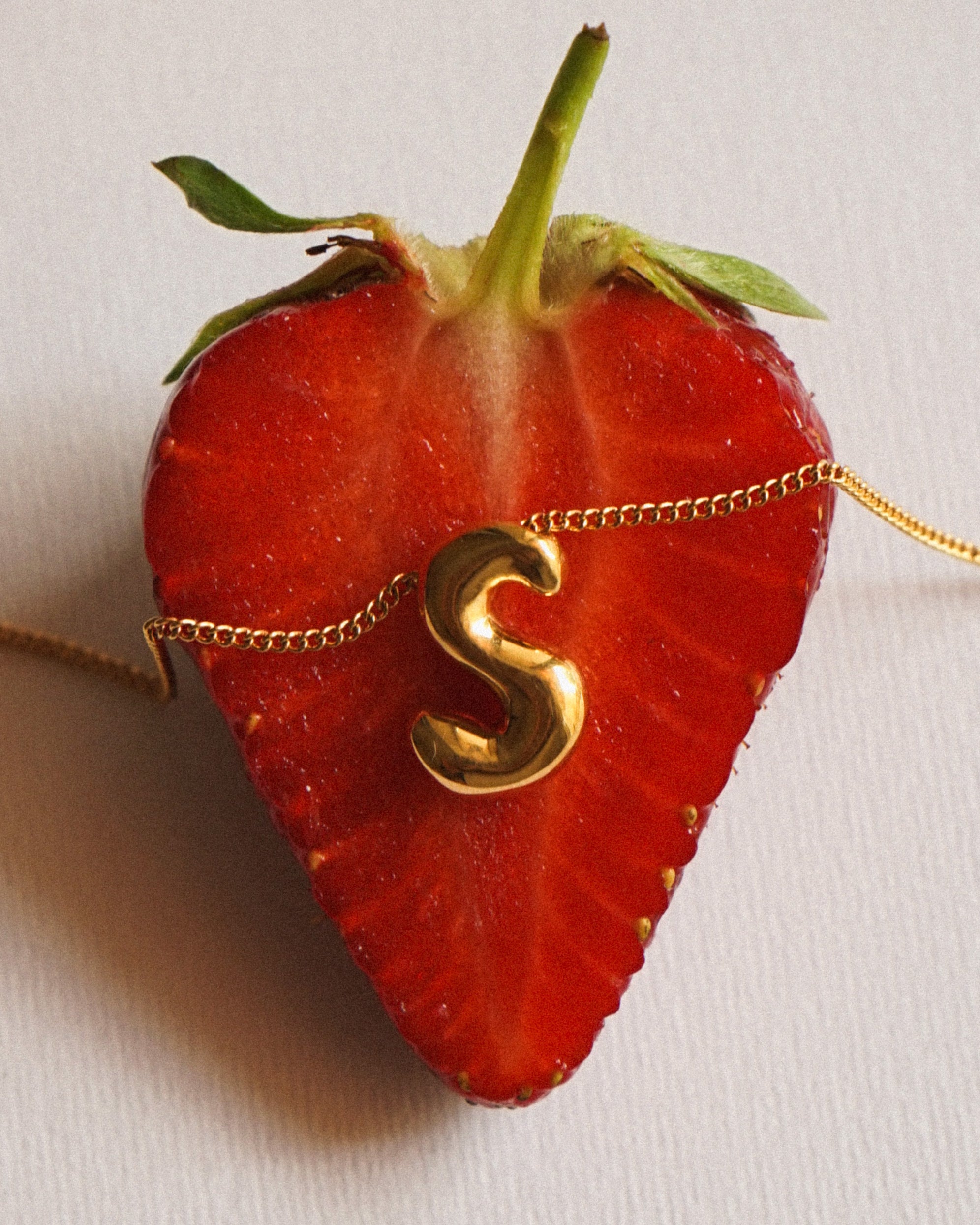 Літера-підвіска max