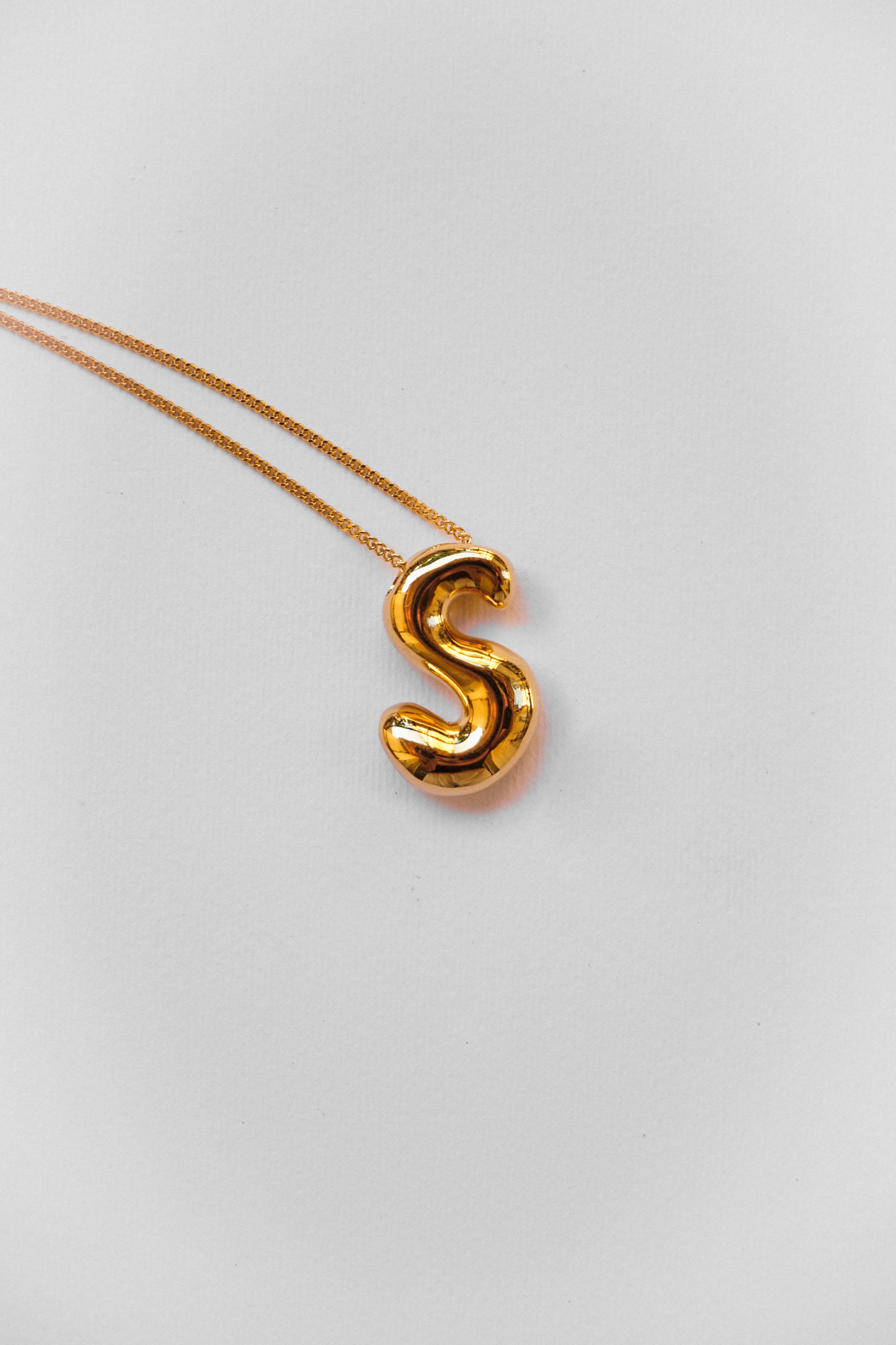 Літера-підвіска max