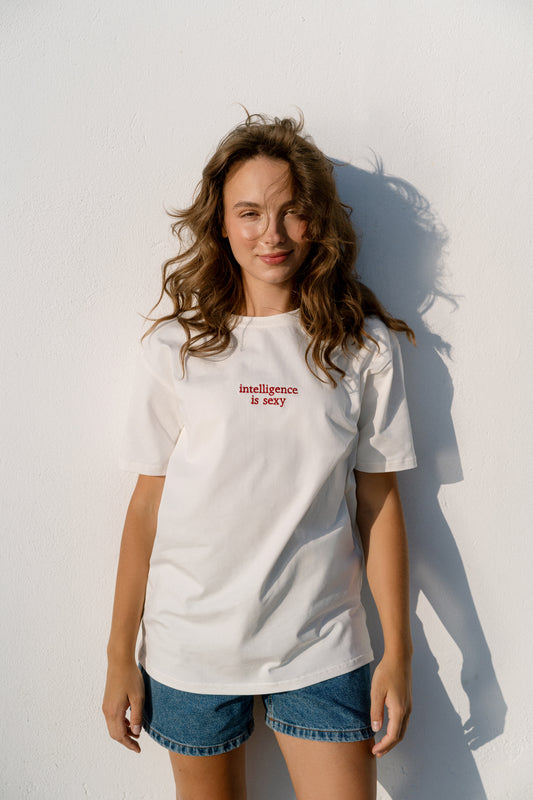 Футболка "Intelligence is sexy"