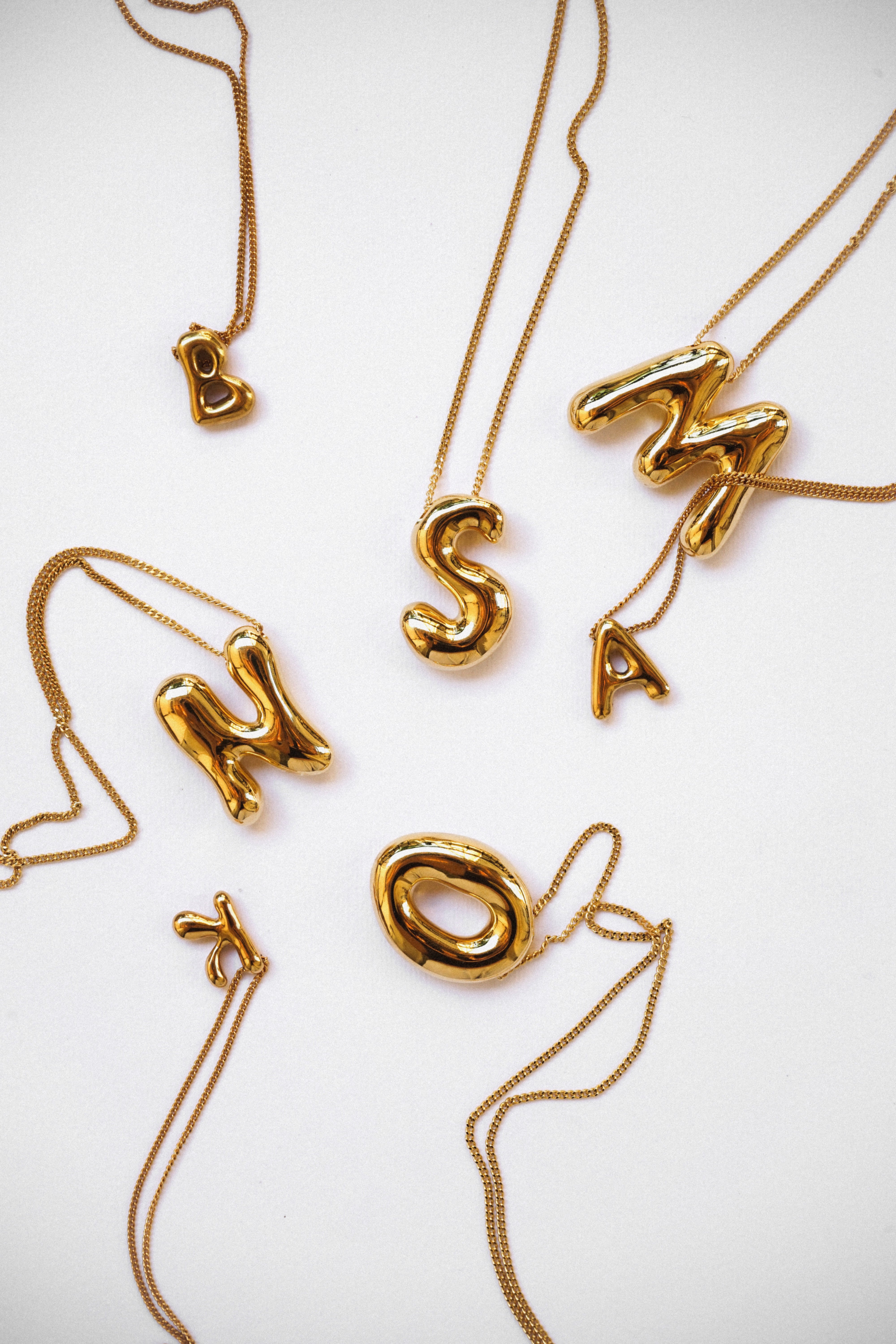 Літера-підвіска max