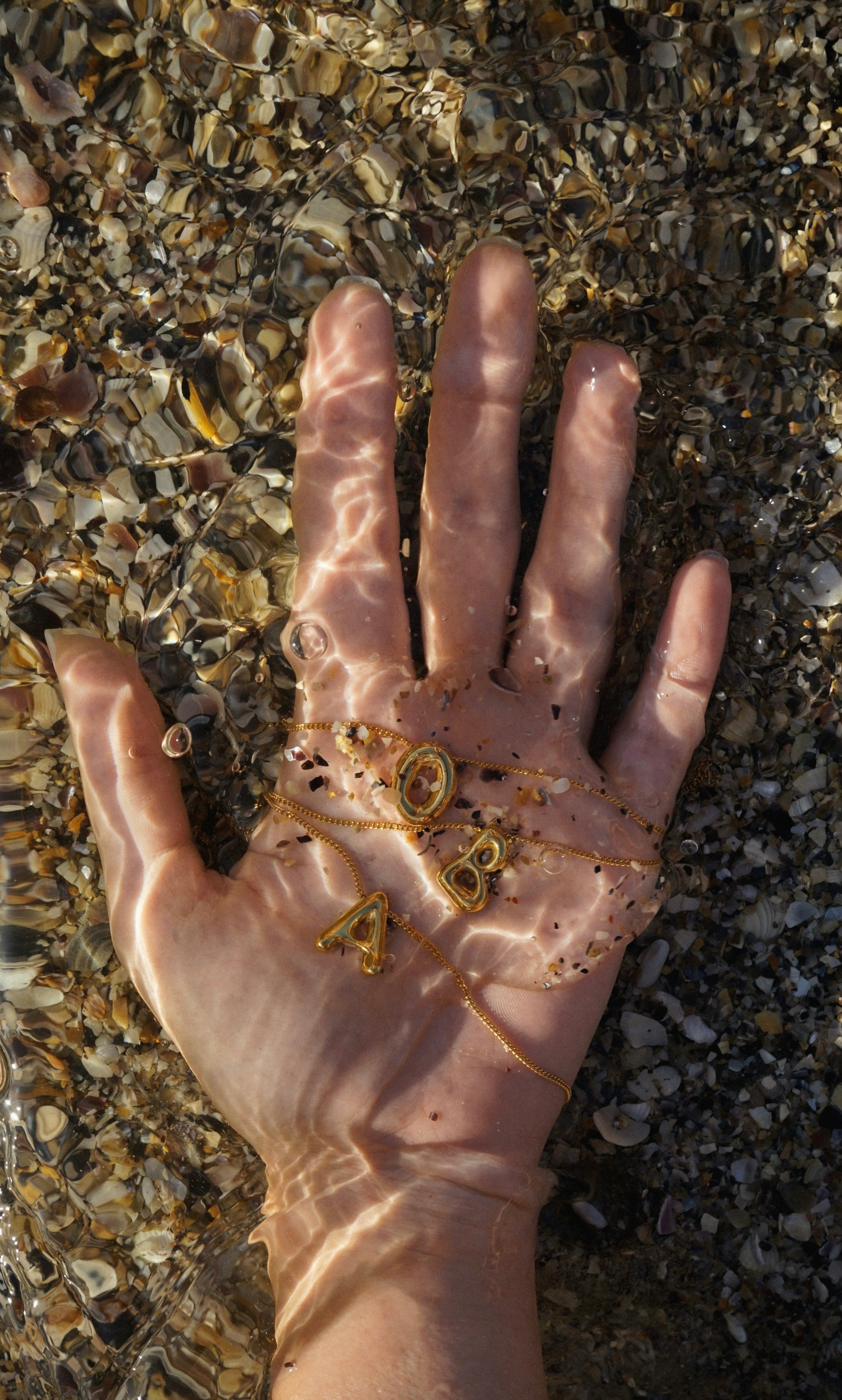 Літера-підвіска max