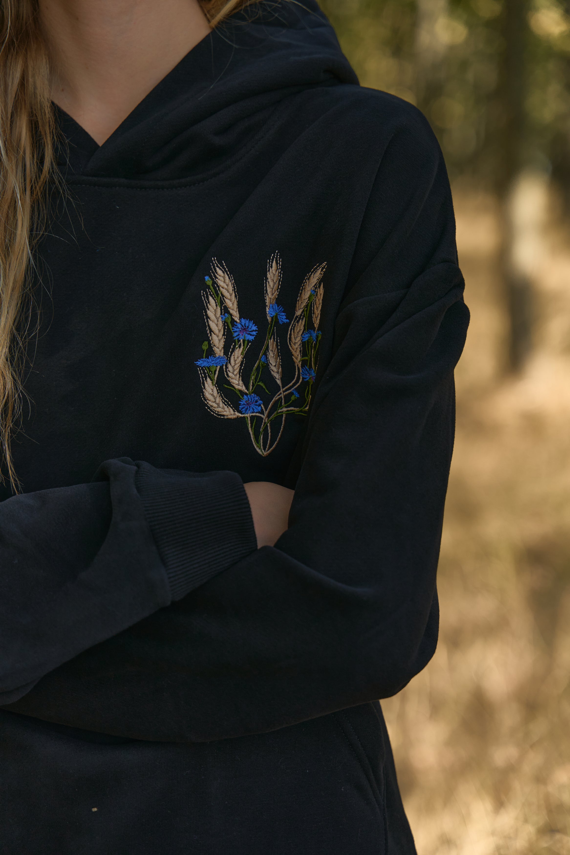 Худі оверсайз «Золотий тризуб» (ліворуч)