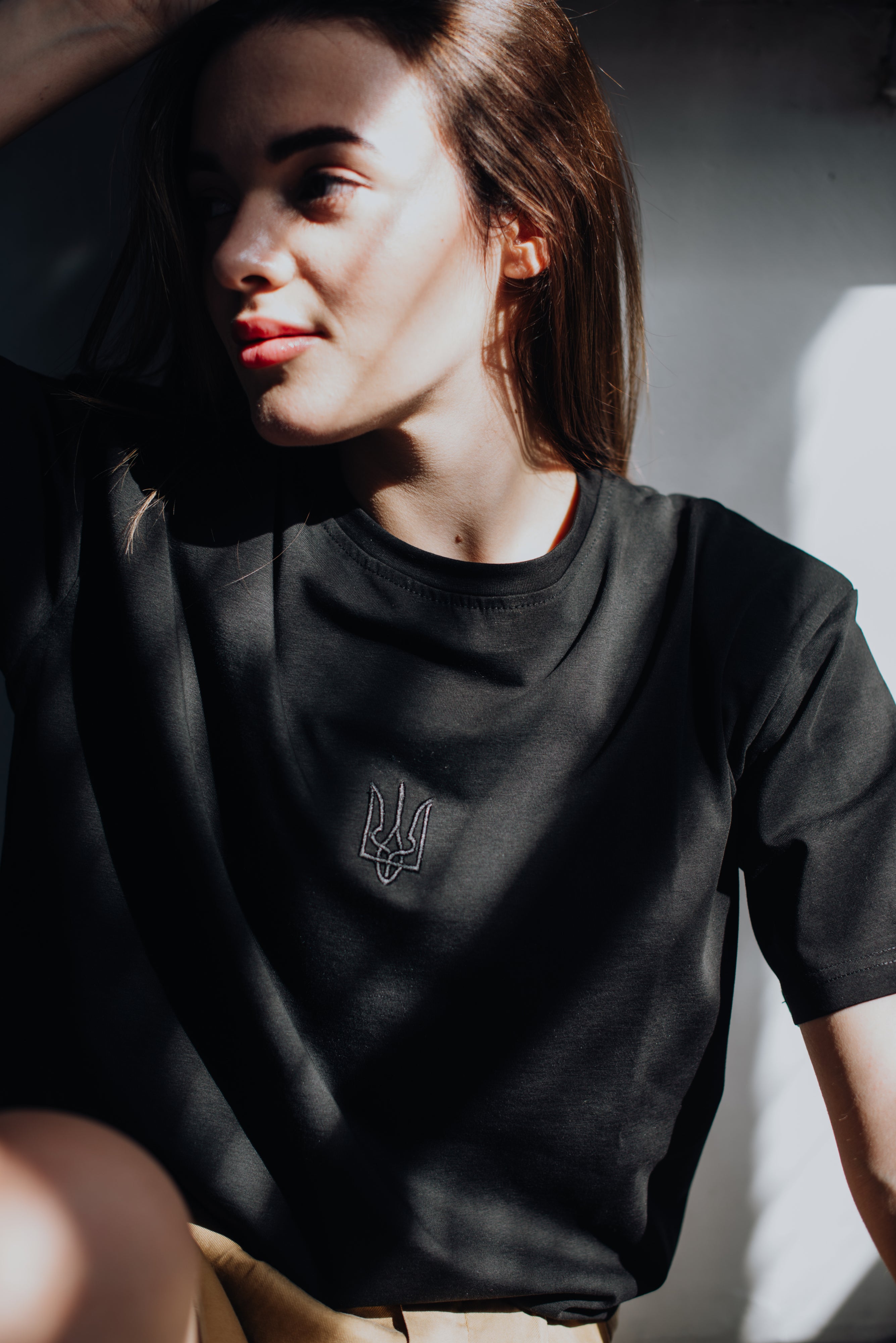 Футболка «Класичний тризуб» (чорний)