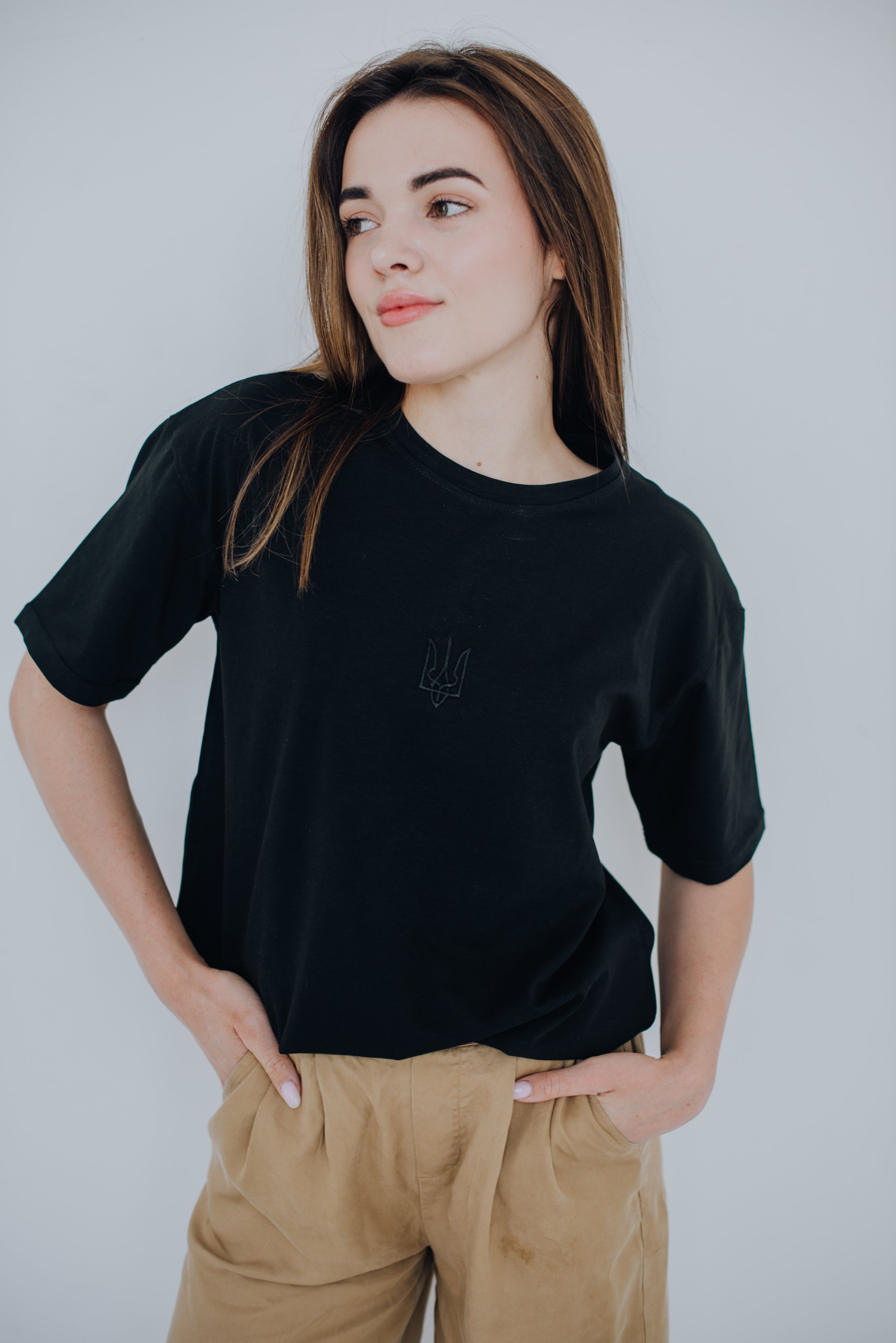 Футболка «Класичний тризуб» (чорний)