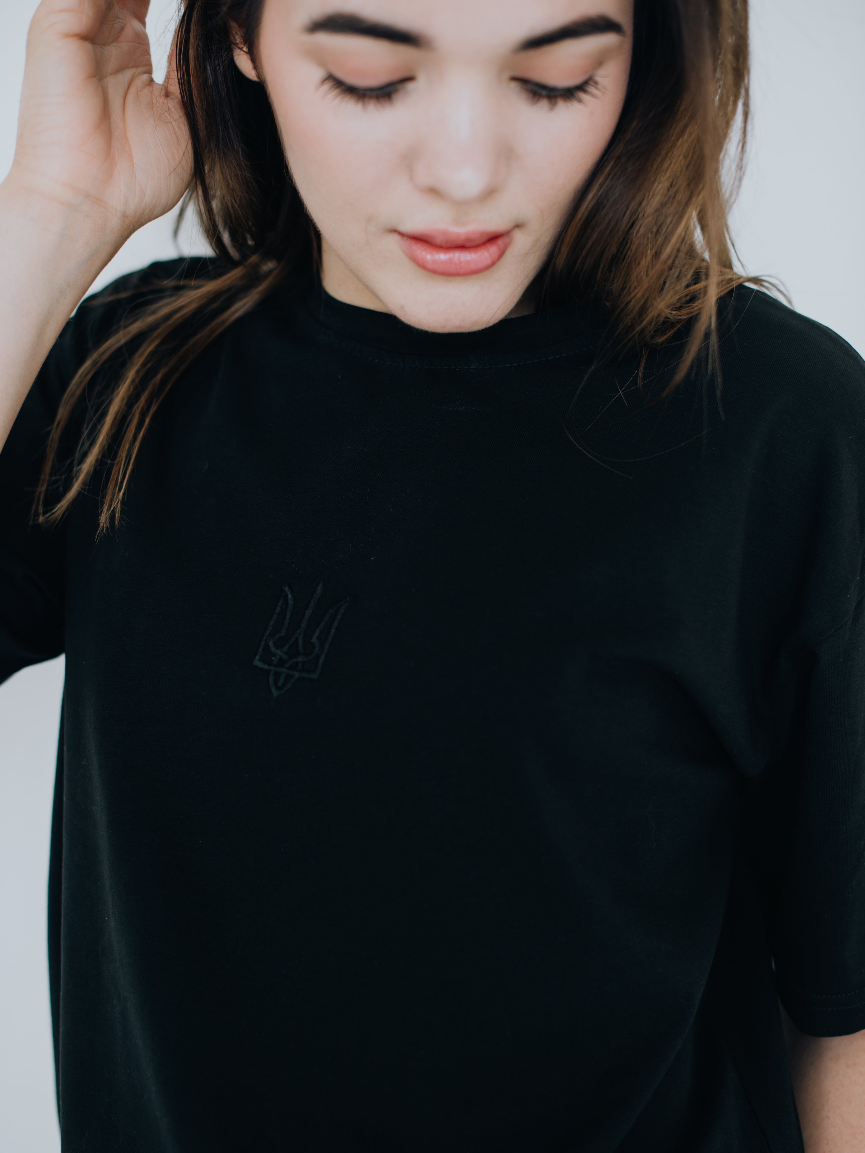 Футболка «Класичний тризуб» (чорний)