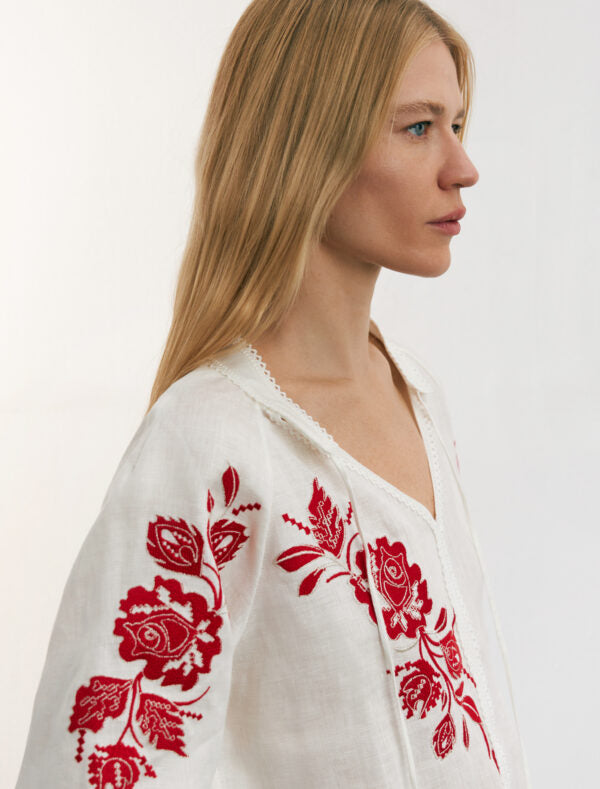Сорочка з дизайнерською вишивкою “Рожа” (червоний орнамент)