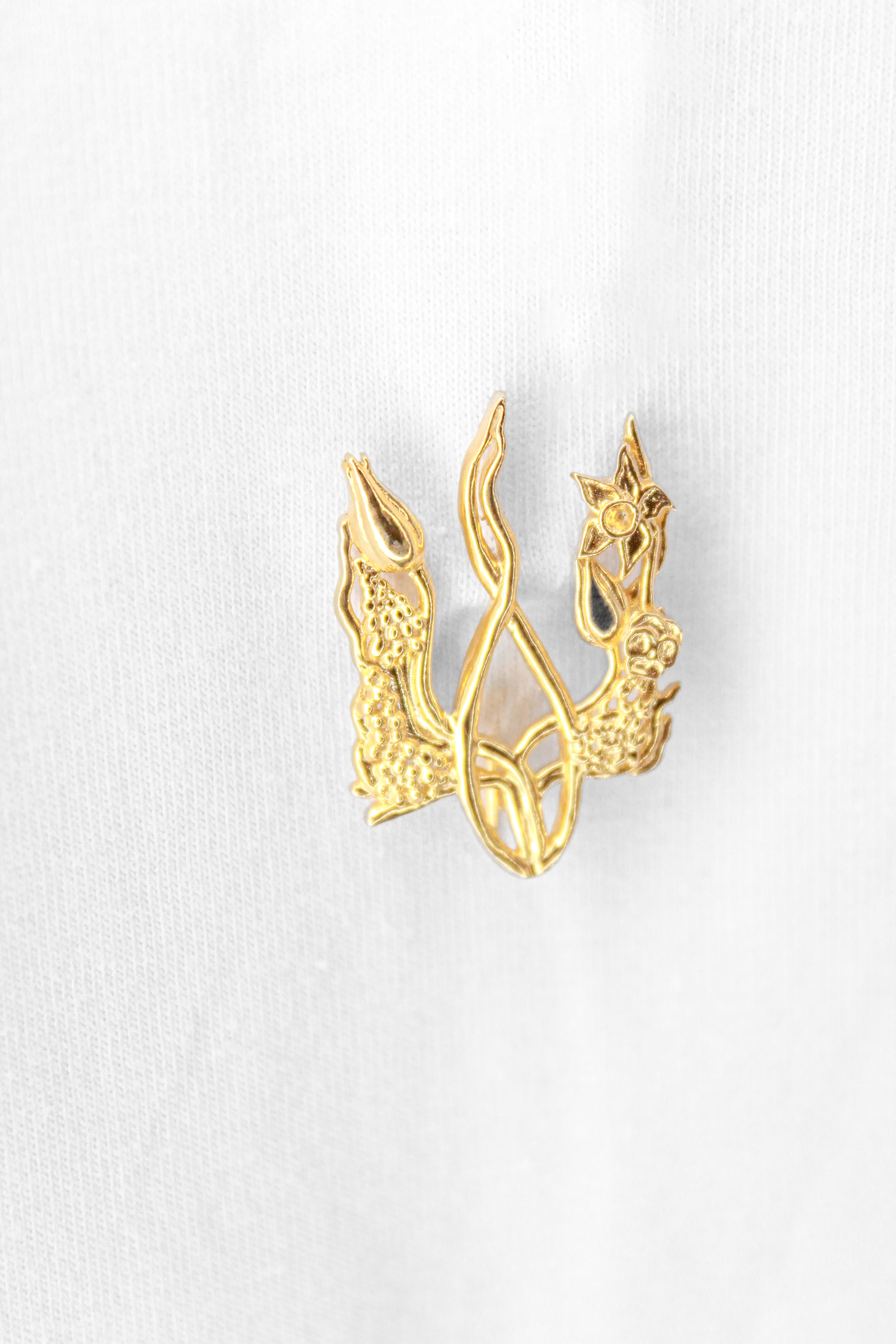 Брошка «Квітучий тризуб»