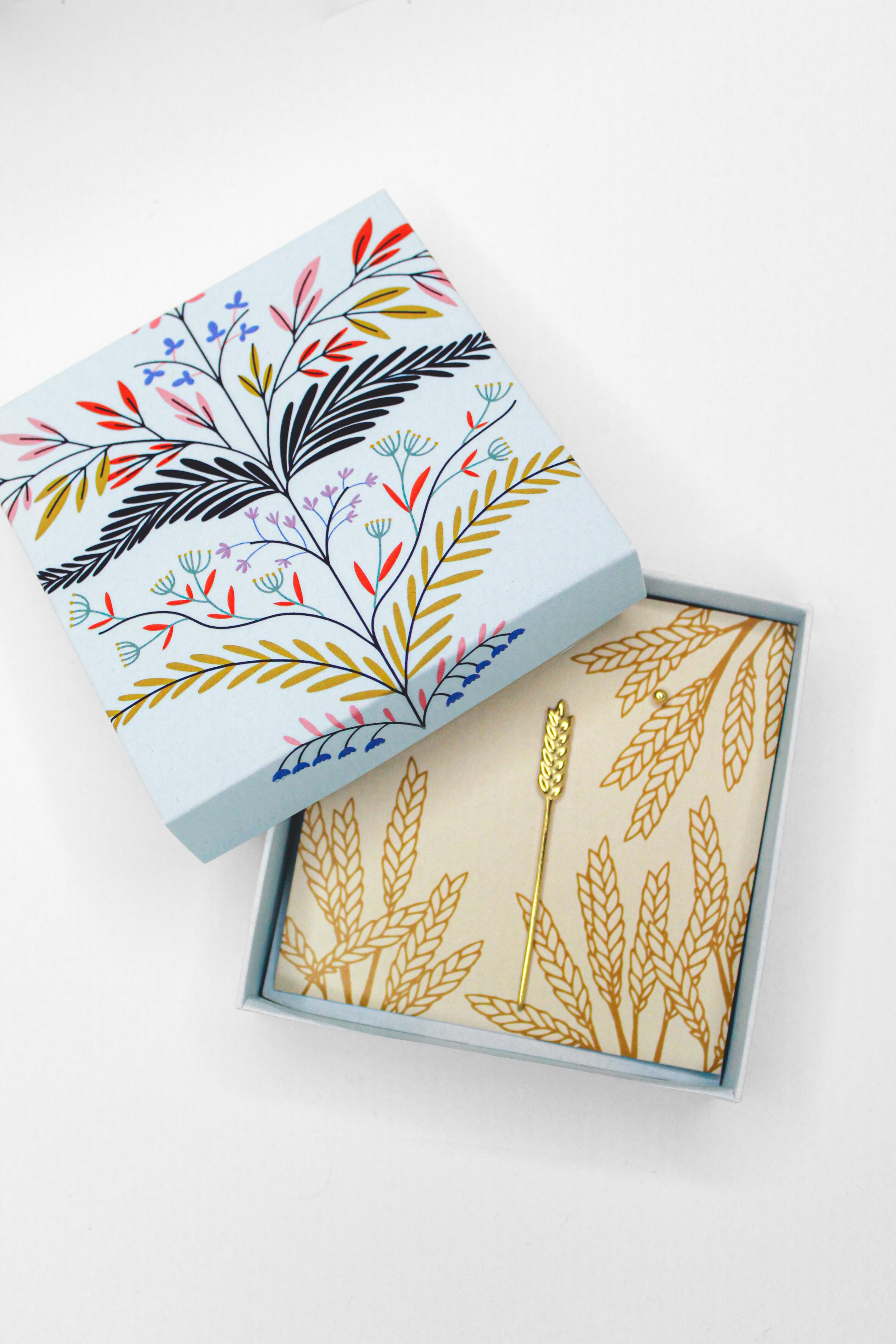 Особливий бокс для прикрас